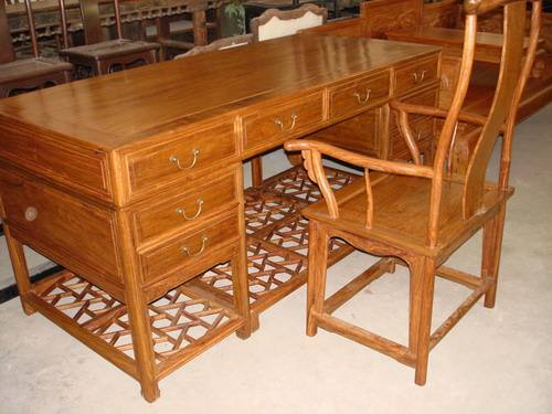 何谓乾隆工高仿红木家具？