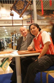 与法国阿尔卑斯滨海副议长阿兰·弗贝雷尔合影