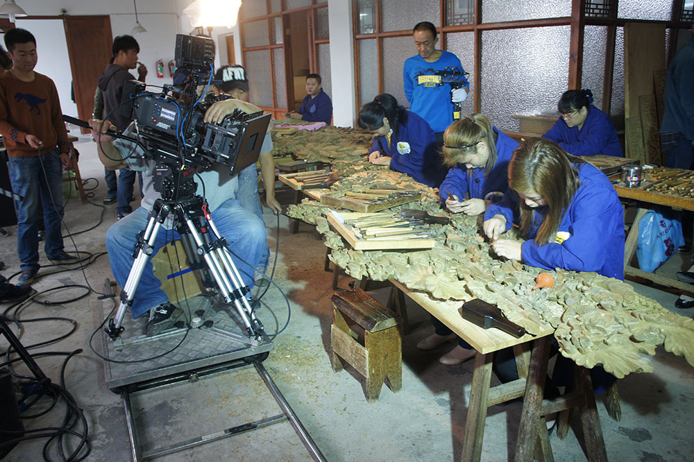 中国手东阳木雕黄大师3