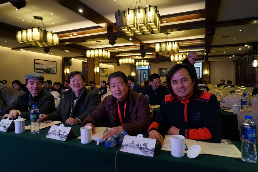 创意融通跨界协同黄小明大师荣获2014年度浙江省优秀创意设计产业领军人物2