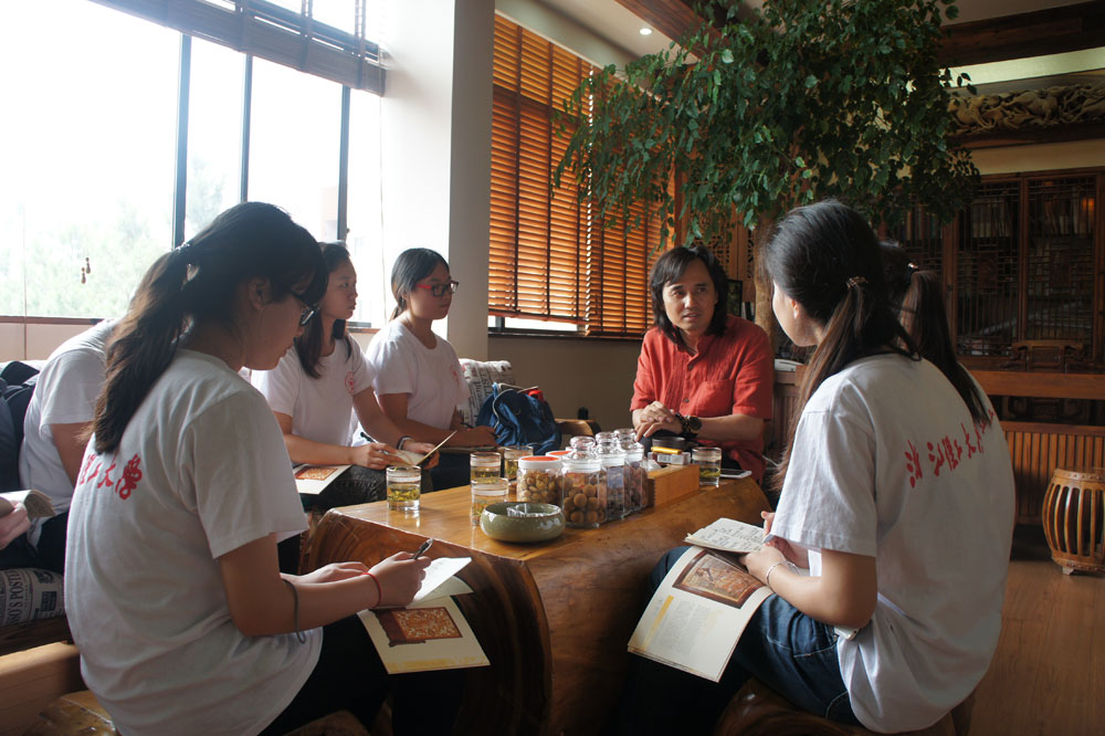 浙江理工大学法政学院暑期实践团访黄小明大师通讯稿及照片3