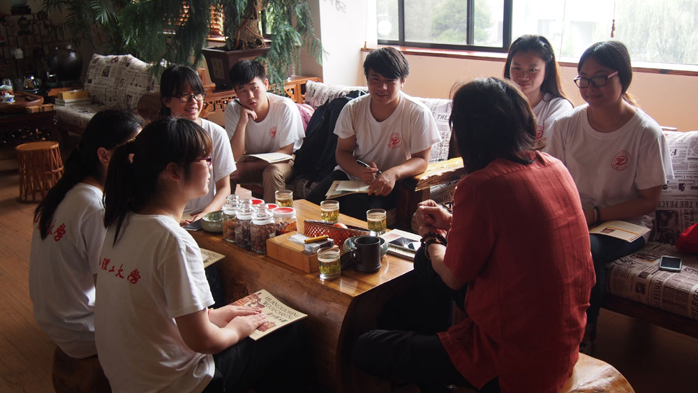 浙江理工大学法政学院暑期实践团访黄小明大师通讯稿及照片5